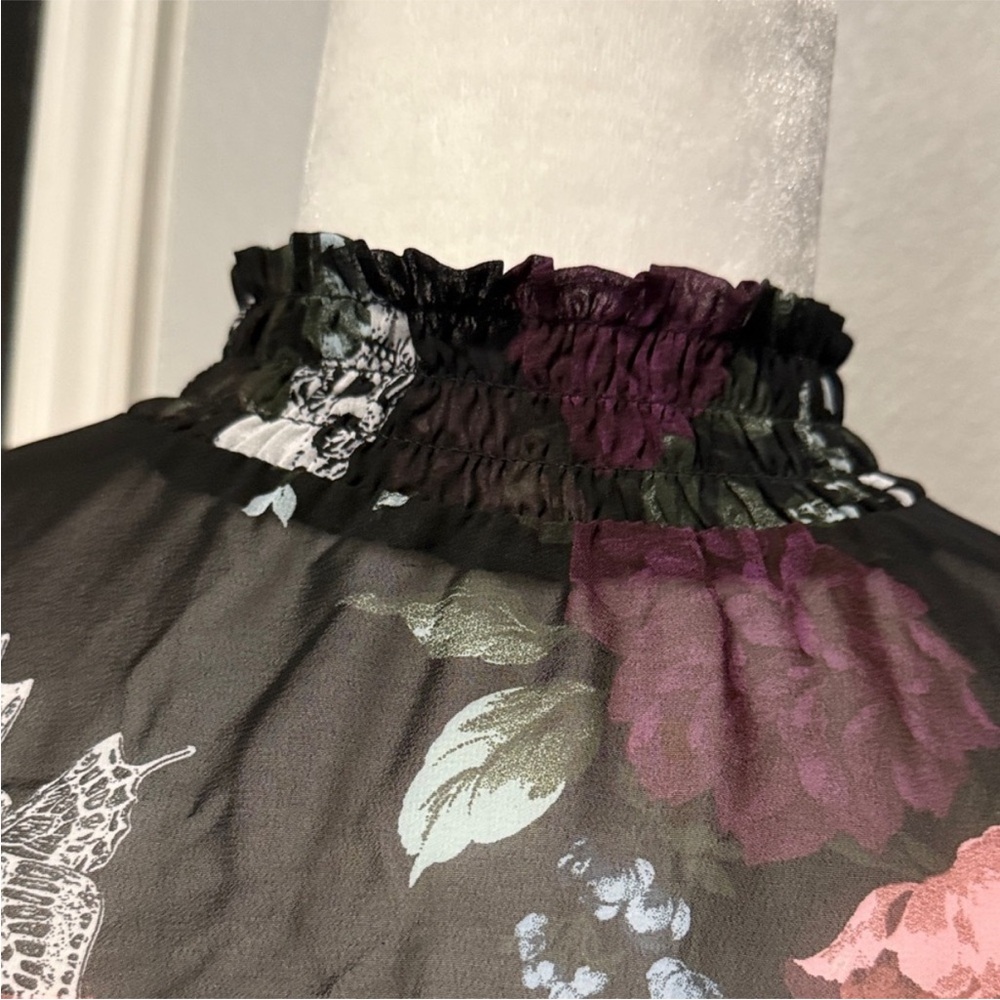 Torrid floral skulls sheer long sleeve - Picture 6 of 7